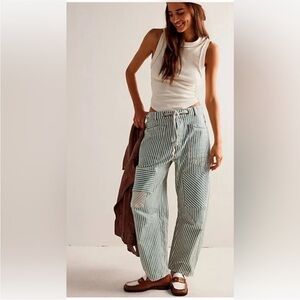 We The Free Moxie Railroad Low-Slung Jeans in color green stripe, size 28